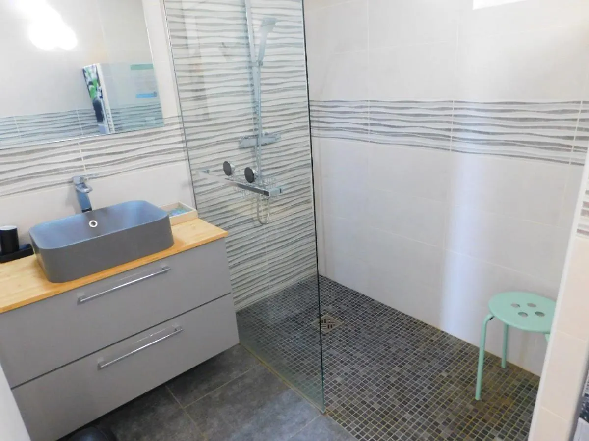 Gmid Immo A-232 Miron 30 Apartment Roses